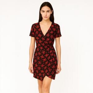 Club Monaco Esquinah Black Red Floral Short Sleeve Ruched Mini Wrap Dress Size 4